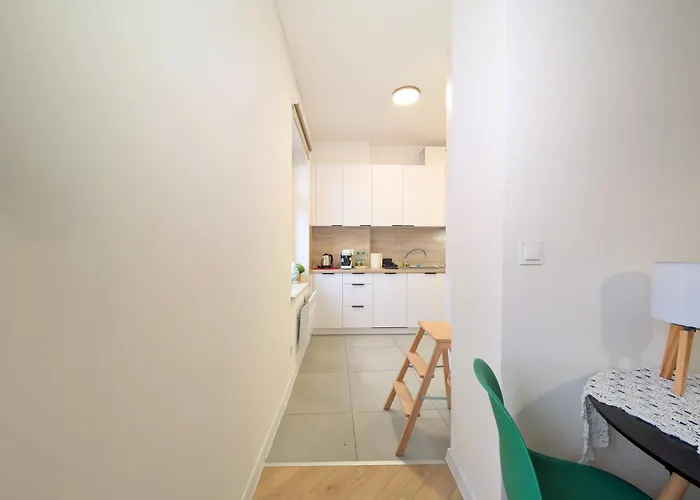 Rozbrat Point By Bookinghost *