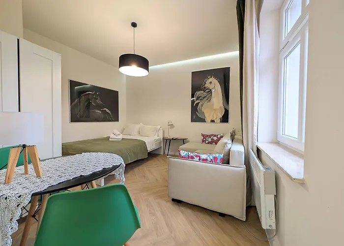 Rozbrat Point By Bookinghost *